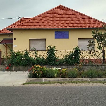 Abigel Apartman موراهالوم المظهر الخارجي الصورة